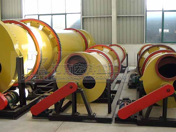 采取牛糞烘干機做原料生產有機肥成本小，質量穩定